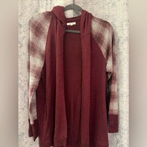 Super soft Maurice’s cardigan. Large